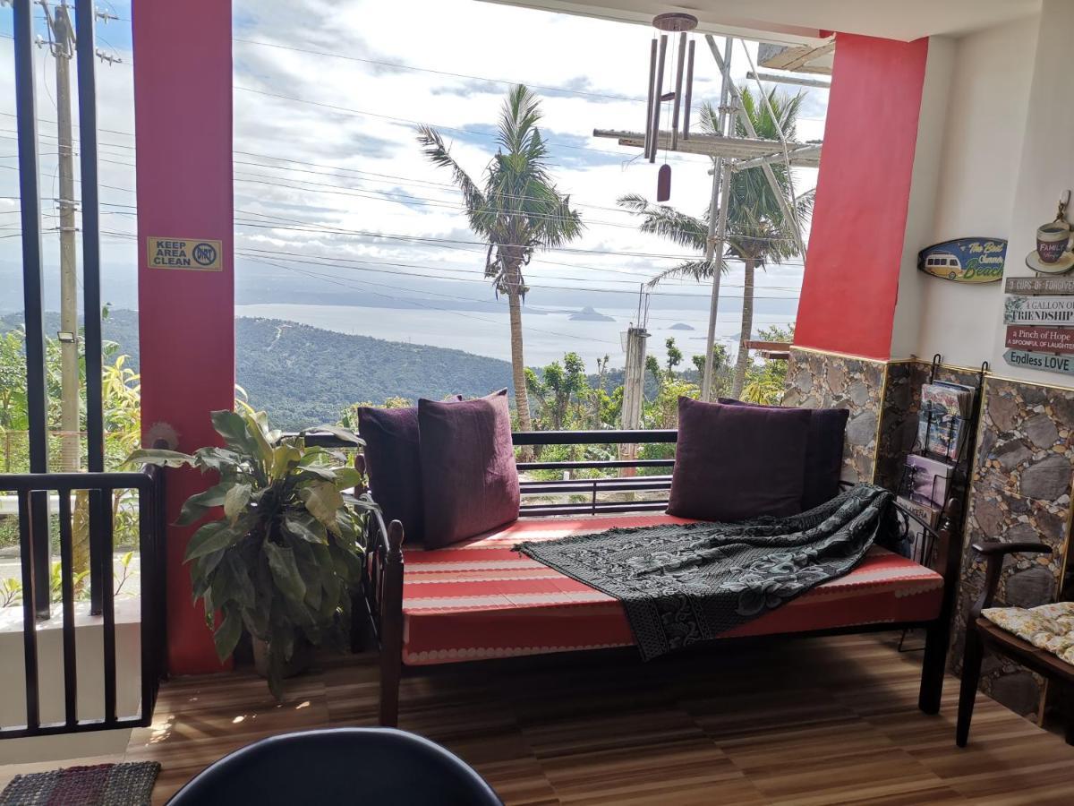 Country Bug Inn Tagaytay City Exterior photo